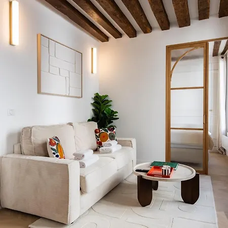 4#new 4 People - Saint-germain Notre-dame *