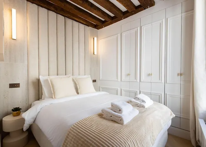 4#new 4 People - Saint-germain Notre-dame * Paris